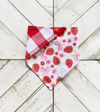 Load image into Gallery viewer, Berry Cutie Pet Bandana