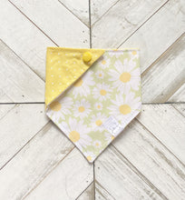Load image into Gallery viewer, Daisy Days Pet Bandana