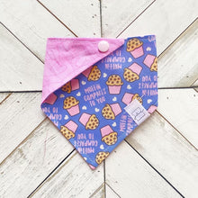 Load image into Gallery viewer, Muffin Compares To You Pet Bandana
